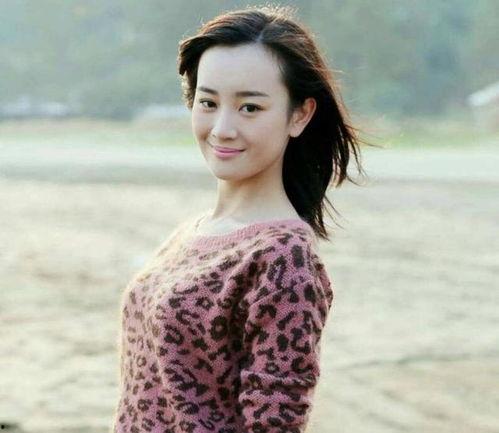 黄圣恋情爆料视频大全下载,揭秘明星私生活幕后真相  第1张